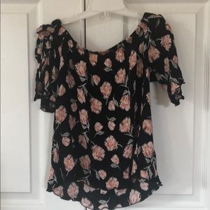 Women’s Altar’d State brand top in size S